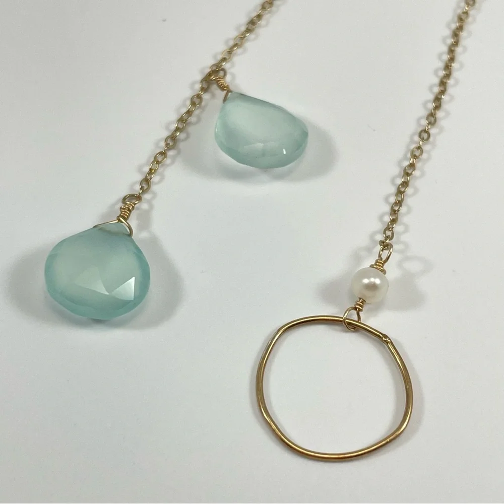 10K Gold Plated Aquamarine Tear Drop Freshwater Pearl Necklace Lariat Elegant